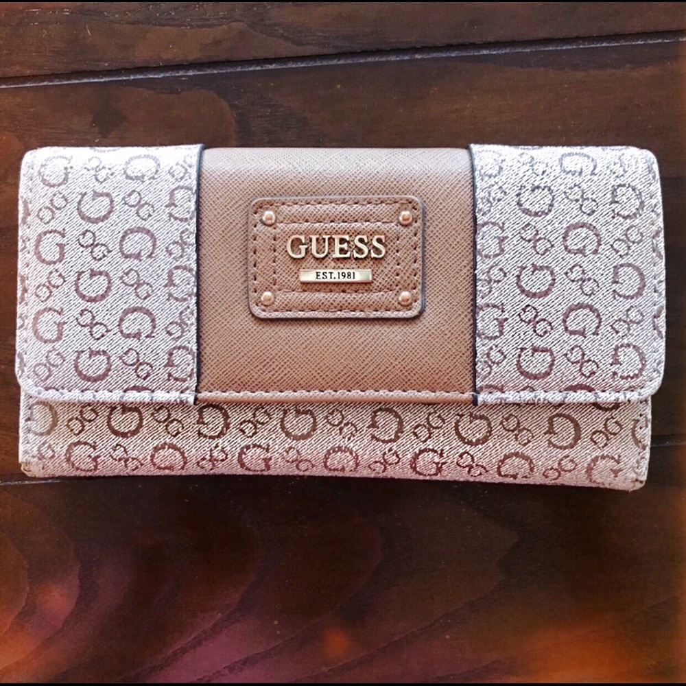 Guess Wallet